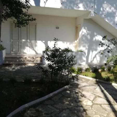 Holiday home Ginestre
